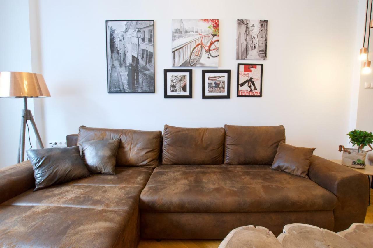 Standard Apartment By Hi5 - Madach Imre 1 Budapeşte Dış mekan fotoğraf